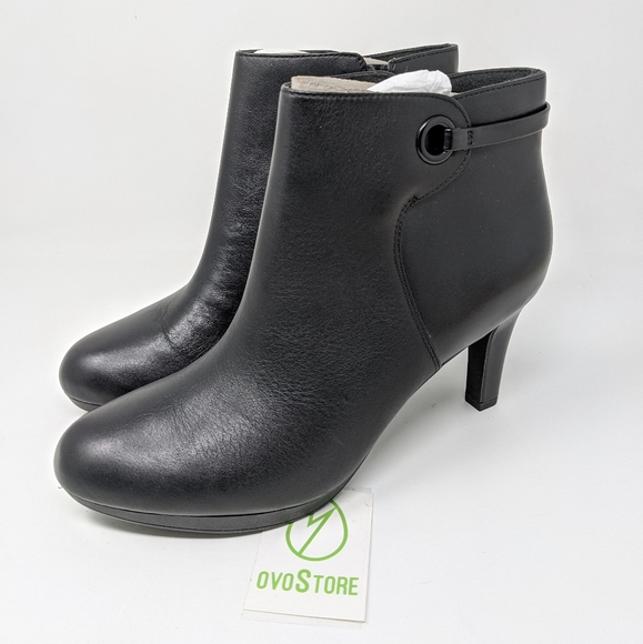 clarks women's adriel mae fashion boot